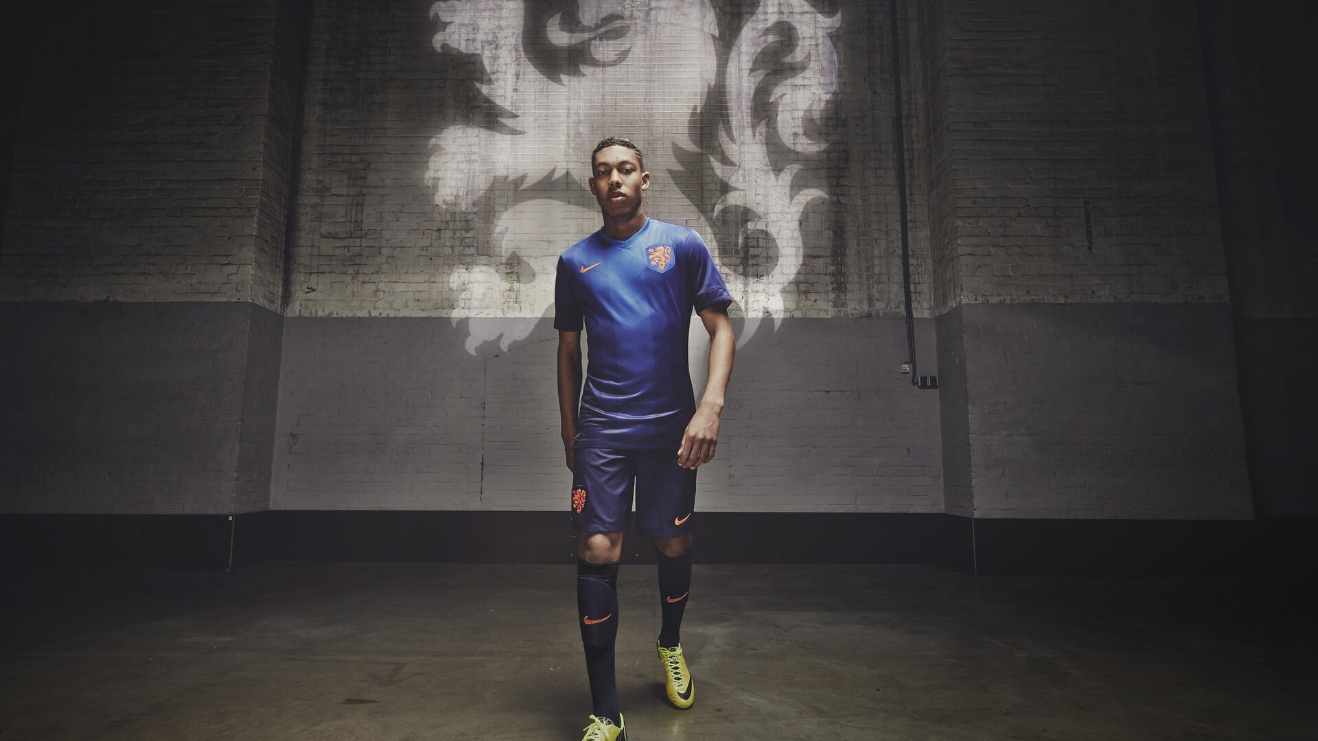 爱游戏 电竞-亚冠联赛多国解说团队合作提升传播力，亚冠介绍